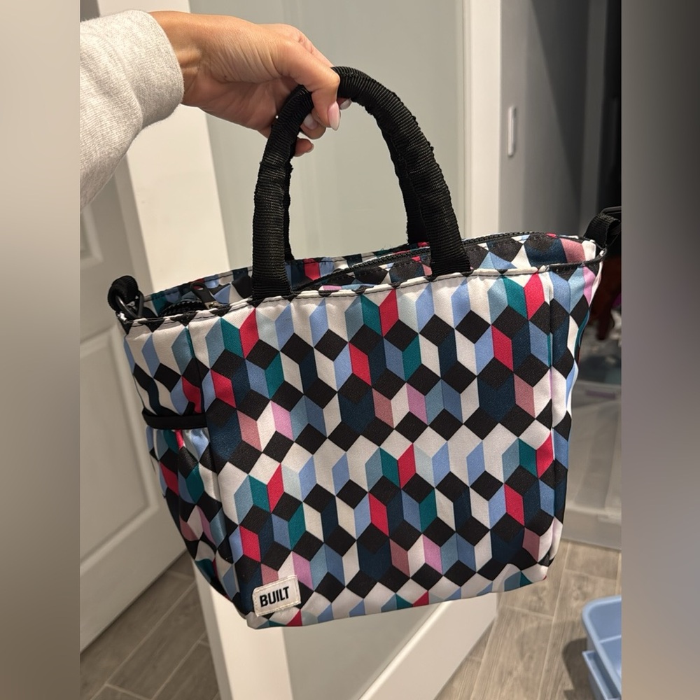 Lunch box with crossbody strap